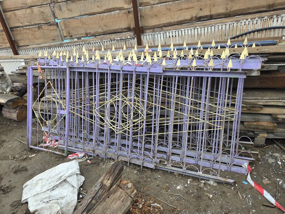 Продам забор металлический