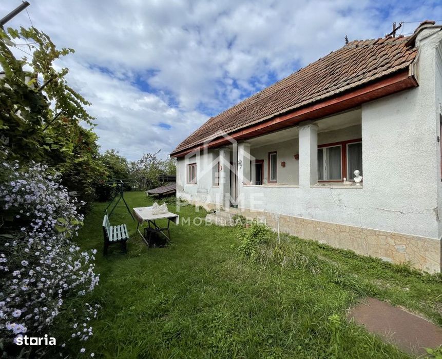 De vanzare – Casa in centrul comunei Ciugud - teren 1100mp