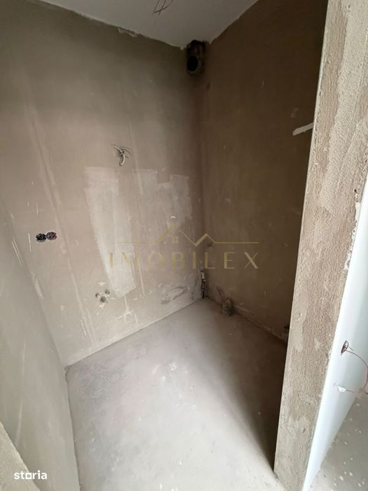 Casa individuala cu 4 camere + Garaj  , panouri fotovoltaice, Dezmir
