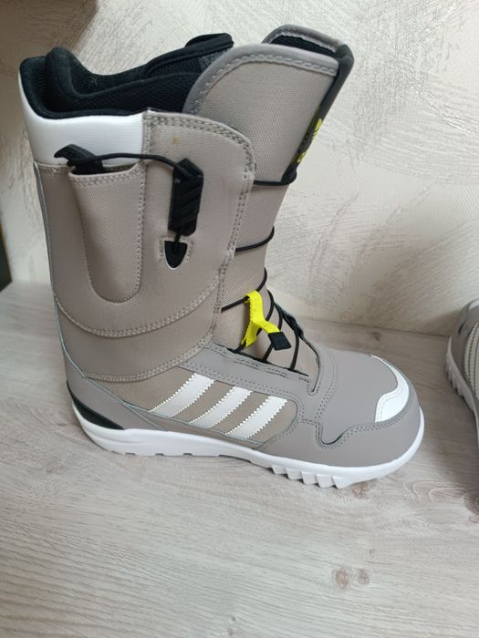 Сноуборд боты адидас