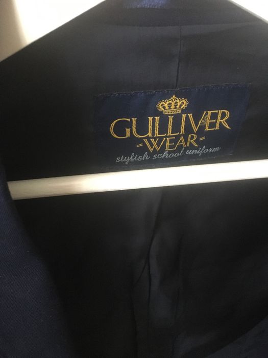 Продам школьный костюм Gulliver