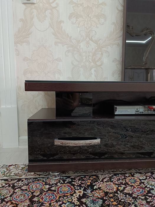 Подставка для телевизора