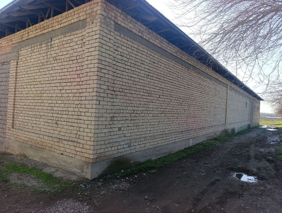 Uy sotiladi Piskentda