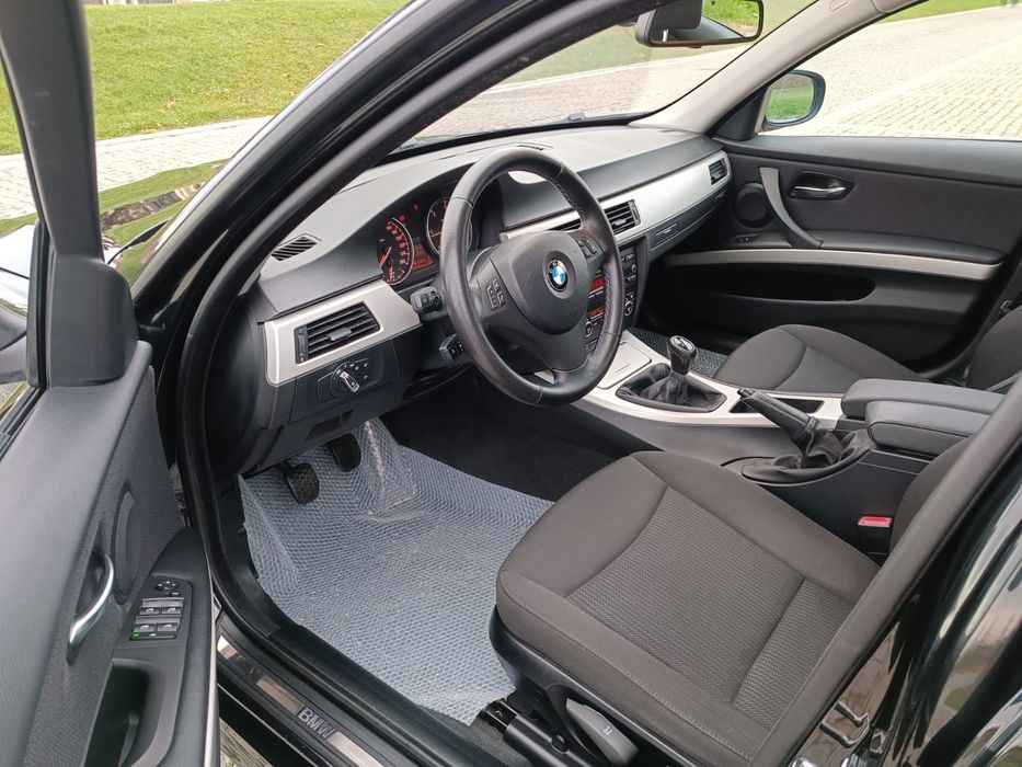 Bmw seria3 e90 facelift