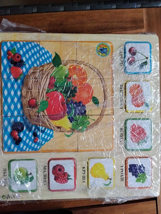 Образователни играчки Дървени пъзели 1-3 г.  и гововрещата кукла Йоана