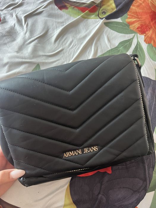 Jacquemus, Armani Jeans, Parfois, Adidas, Chanel