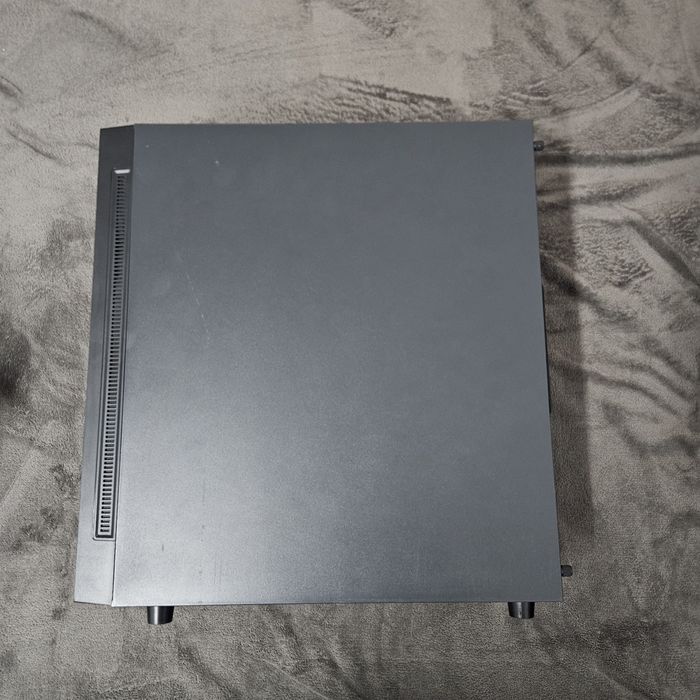 Vând calculator gaming