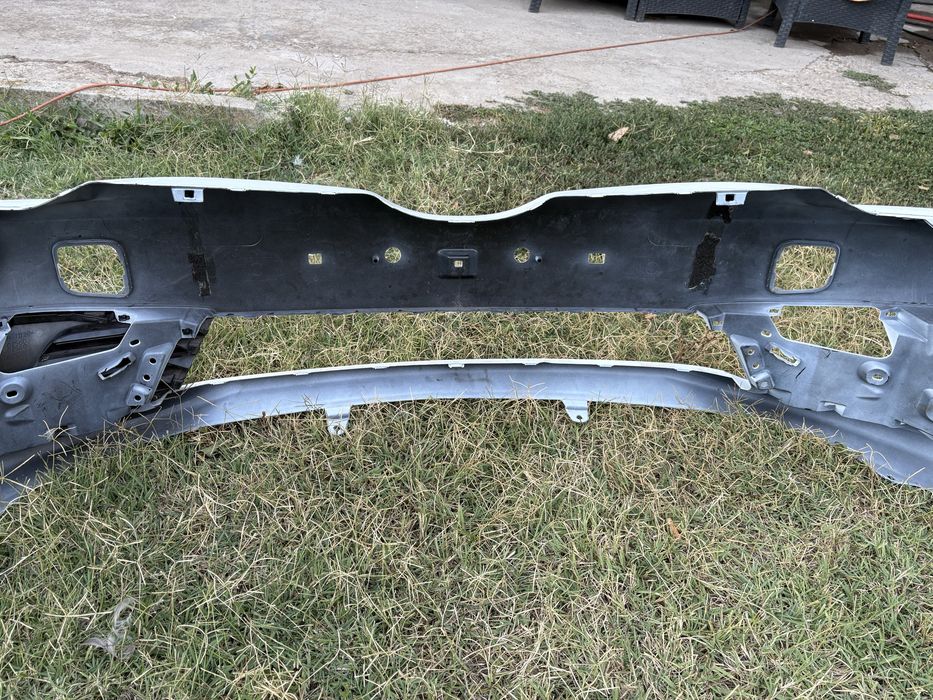 Предна броня за Тойота Аурис / Toyota Auris 2015 - 2019