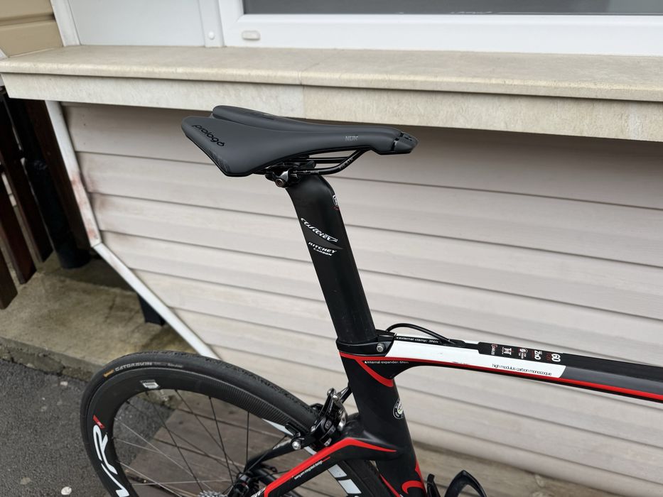 Карбонов шосеен велосипед Wilier Cento1 Air