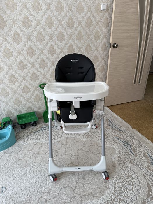 Продам стульчик для кормления Peg - Perego