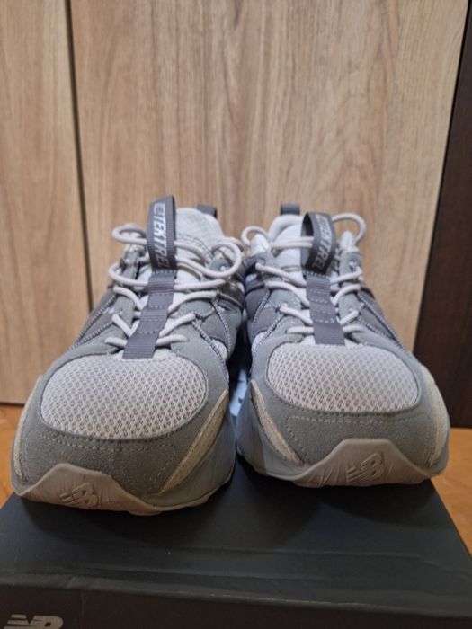 Обувки New Balance...