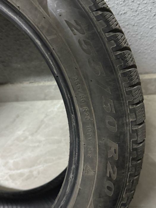 Продам зимние шины Pirelli 255/50/R20