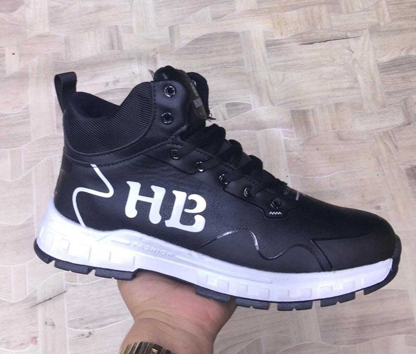 Кроссовки мужские зимние  43 р  новые