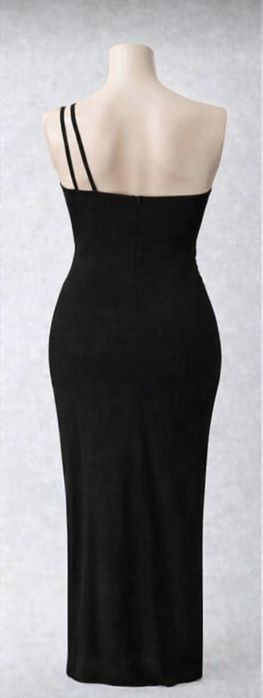 Нова елегантна дълга черна рокля с едно рамо – Размер S