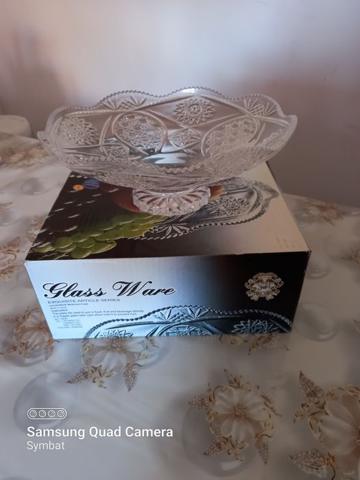 Хрустальная ваза