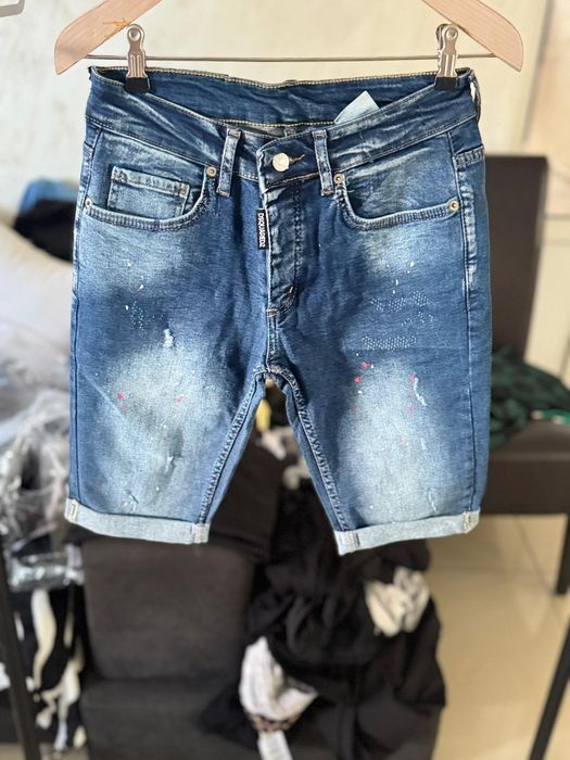 Pantaloni scurti pentru barbati