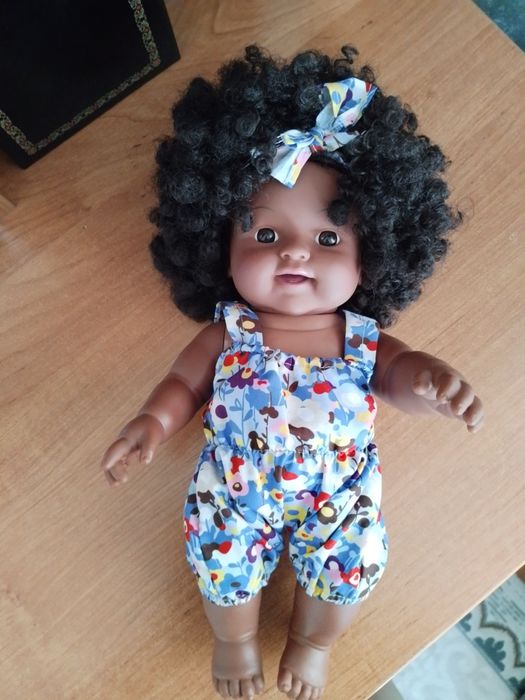 Продам говорящую куклу .