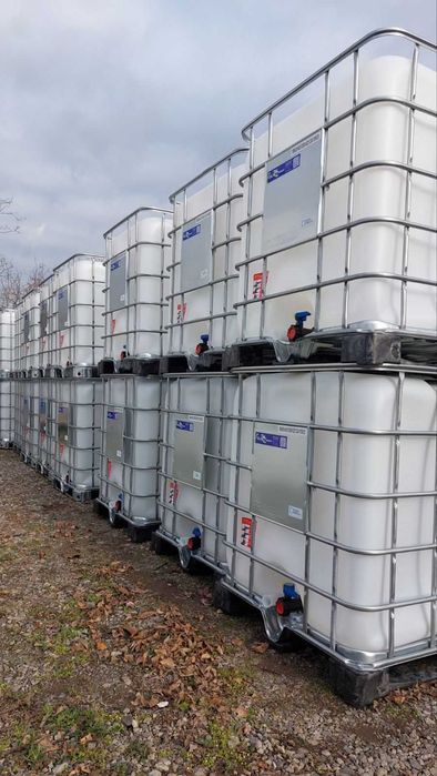 Резервоар за вода 1000 литра с метална решетка