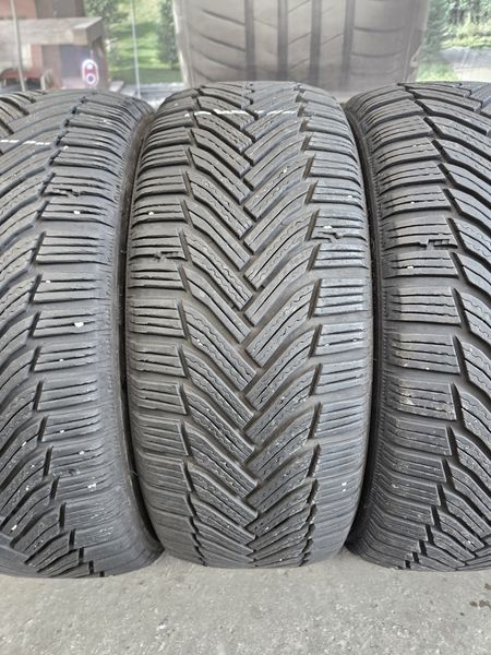 225/45/17 MICHELIN 4бр