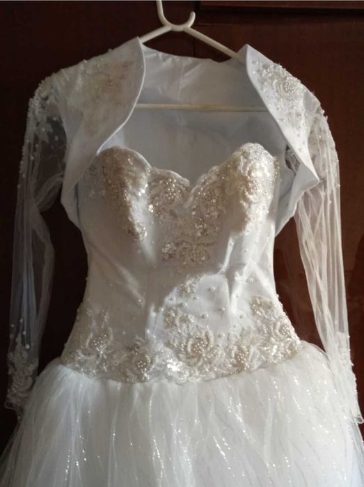 Продам платье свадебное