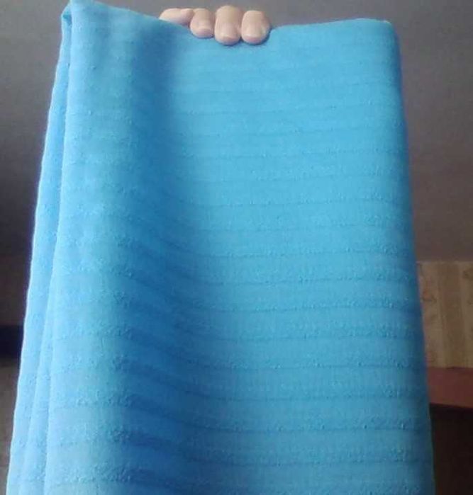 Плат  ,флорален мотив , и коприна цвят син