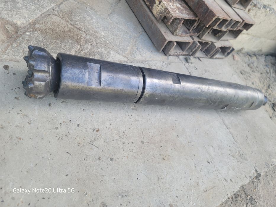 Пневмоударник сотилади