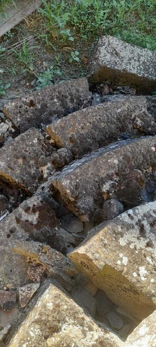 Дялан камък от стъпала