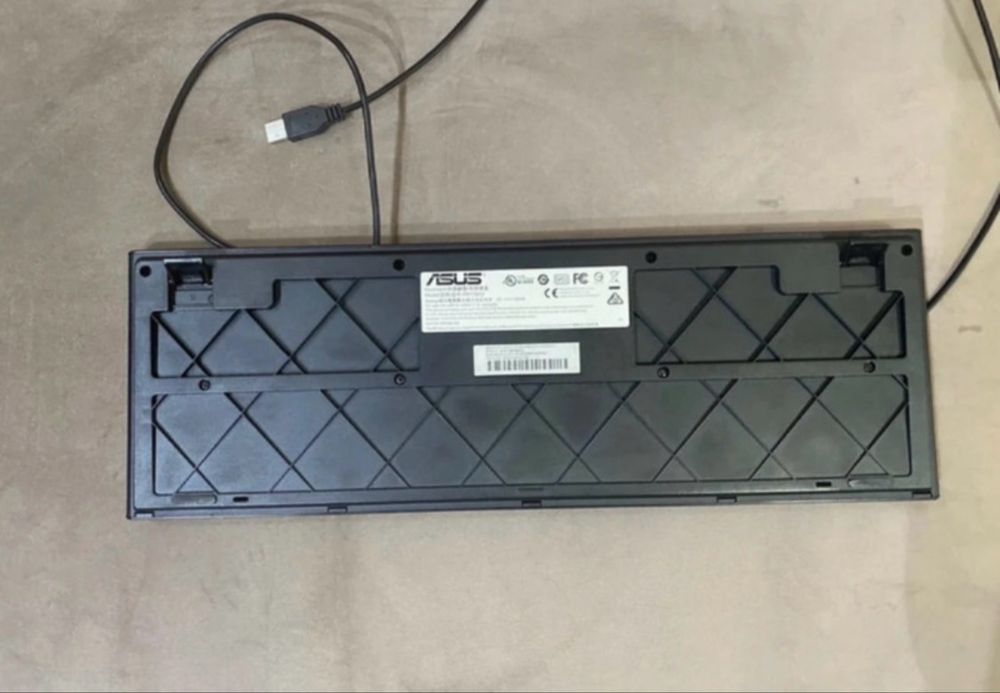 Tastatură ASUS U2000