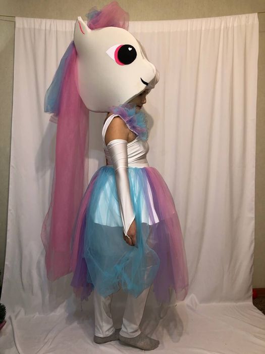 Швея на дому, надомница