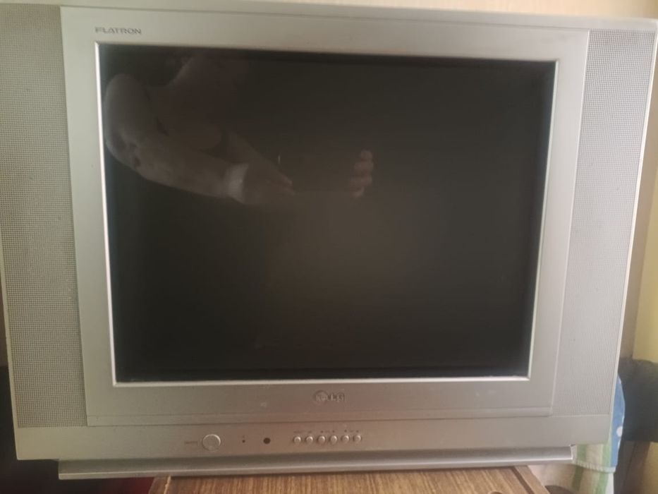 Продам телевизор