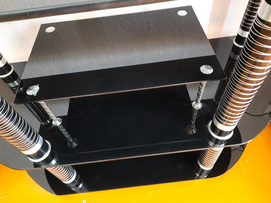 Подставка для телевизора.