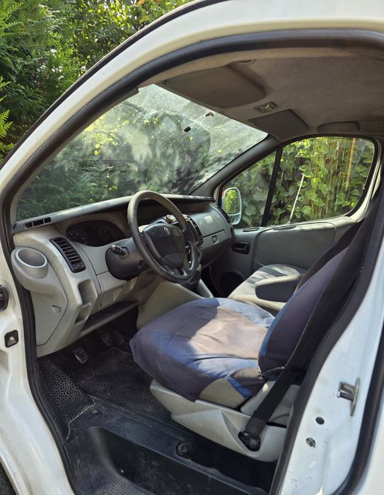 Renault Trafic 2.0 dCi – 2007 – 3 locuri – 370.000+ km