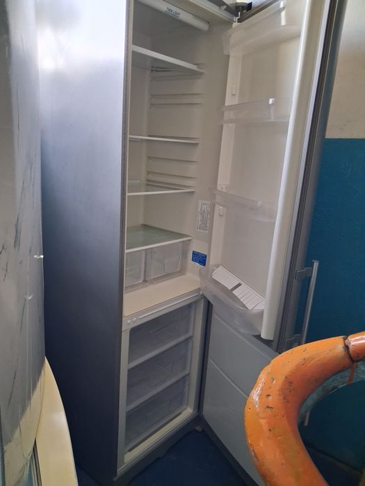 Продам отличныи холодильники.