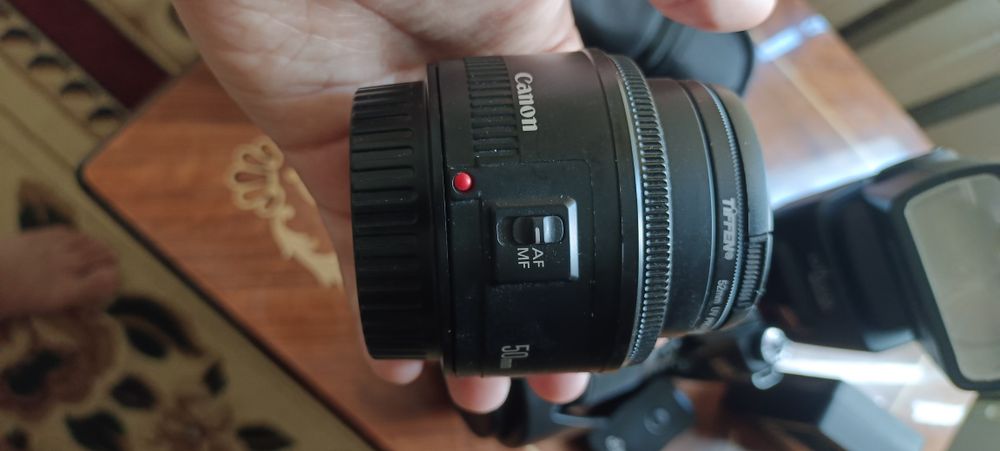 Canon EOS 60D | 3 ta obyektiv | Tashqi flesh | Professional to'plam