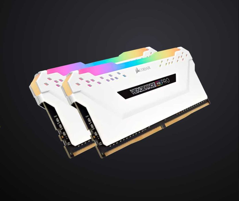 Рам памет 32GB (2x16GB) DDR4 3200MHz Corsair Vengeance RGB Pro White