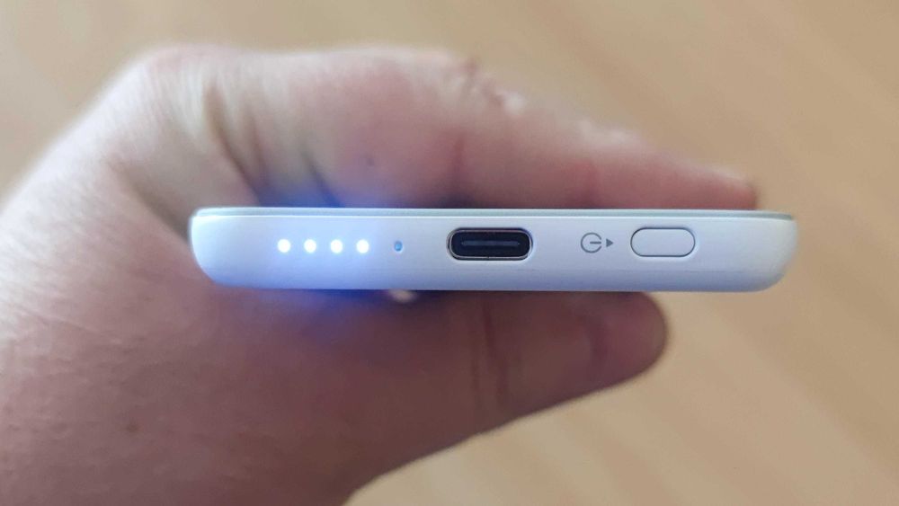 Безжична външна батерия INFINIX Power Bank 3000mAH