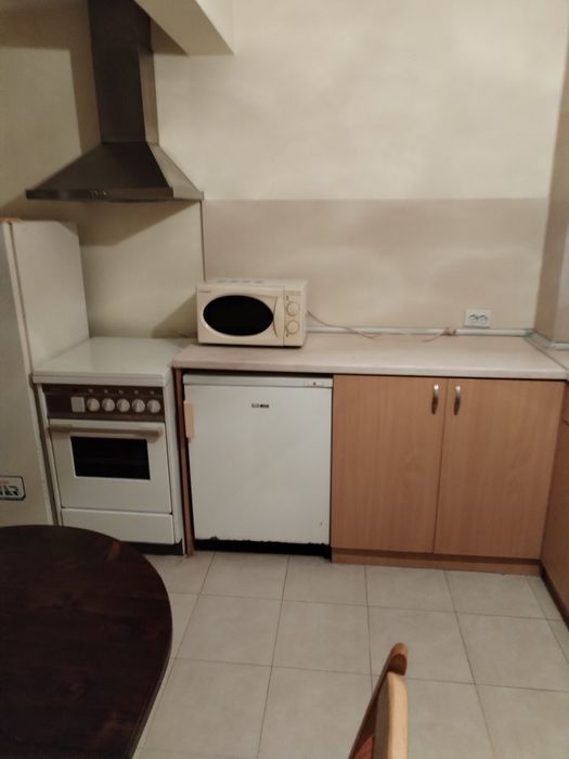 Дава се под наем Тристаен апартамент в Димитровград - 64 кв.м за 204 € - Снимка #6