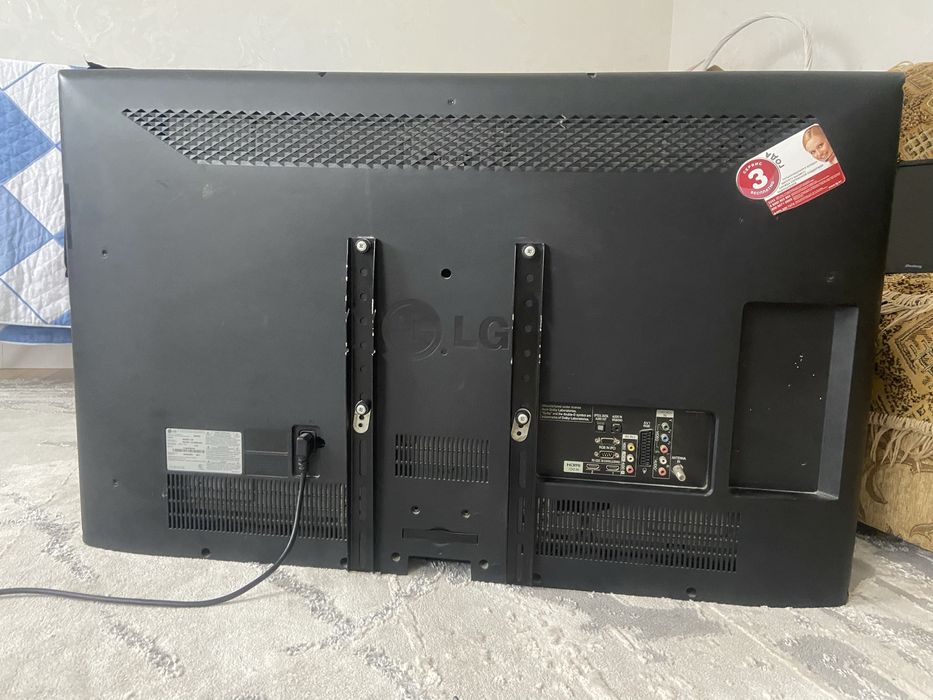 Продам телевизор LG 42LK451-ZA