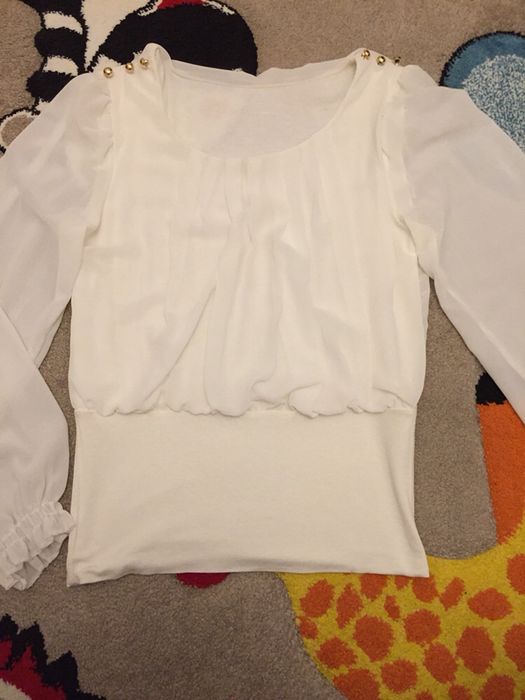 Красива официална блуза с ръкави от шифон