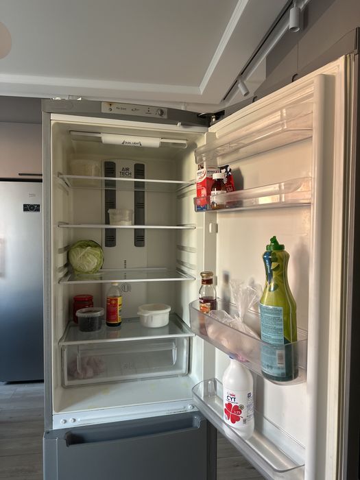 Холодильник Hotpoint с проблемным мотором