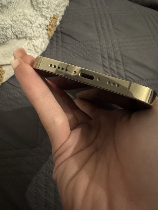 Продавам iPhone 13 Pro – отличен!