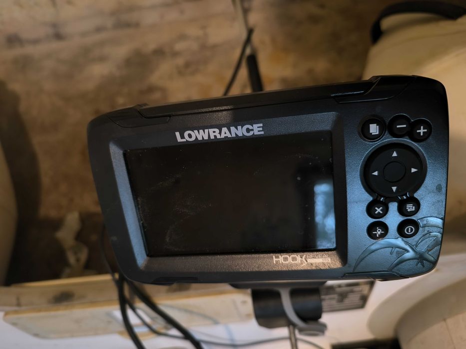 Продавам Лодка Зандер330 може бартер за лодка за захранка Ивайло