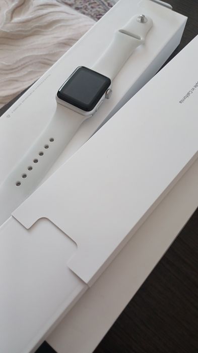 Продам apple watch series 3