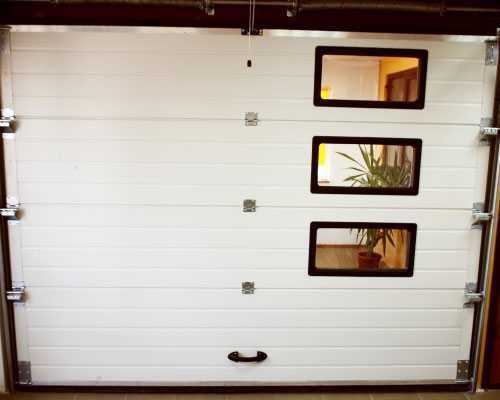 Usi de garaj tip rulou sau sectionale