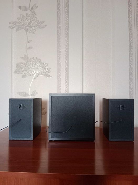 Продам колонки и сабвуфер microlab W541