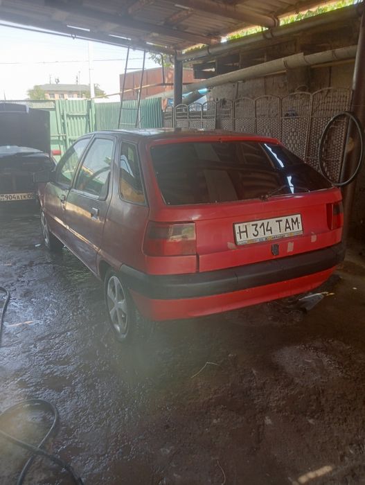 Продам машину в среднем состоянии