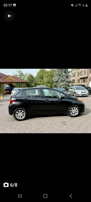 Авто Тойота Ярис 2012 года