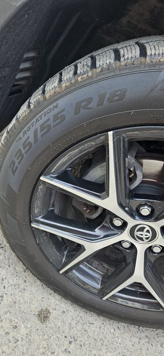 Продам зимнюю резину без дисков Pirelli