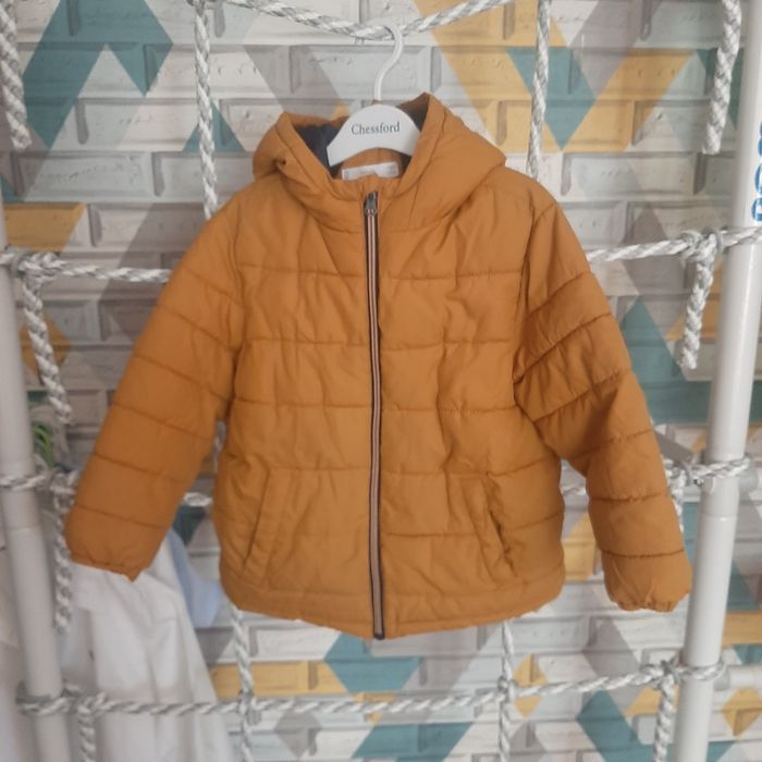 Куртка от mango на 5-7 лет рост 122-128