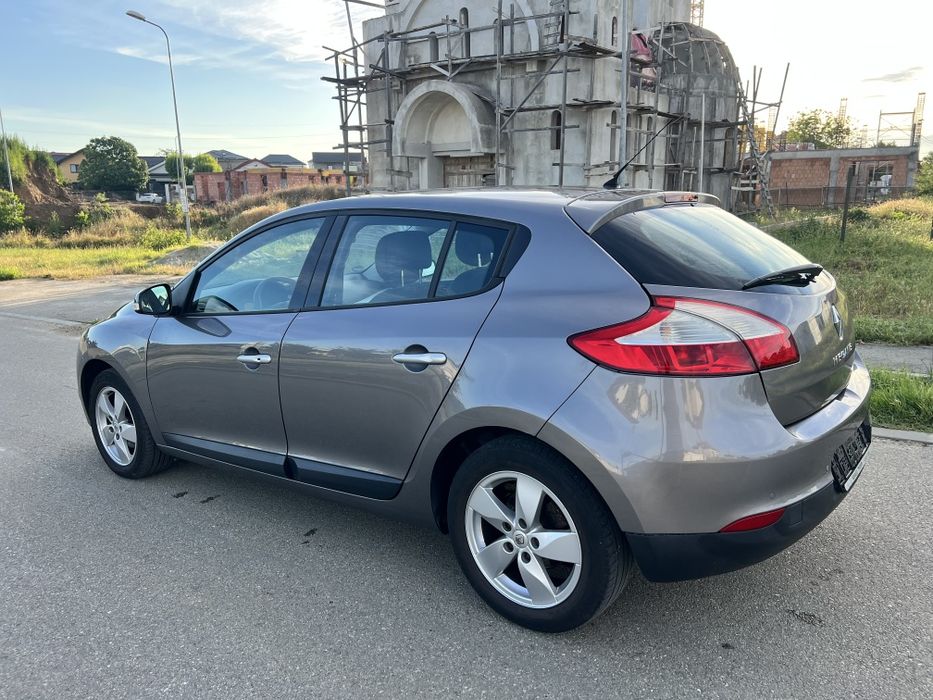 RENAULT Megane 2011 — imagine 4
